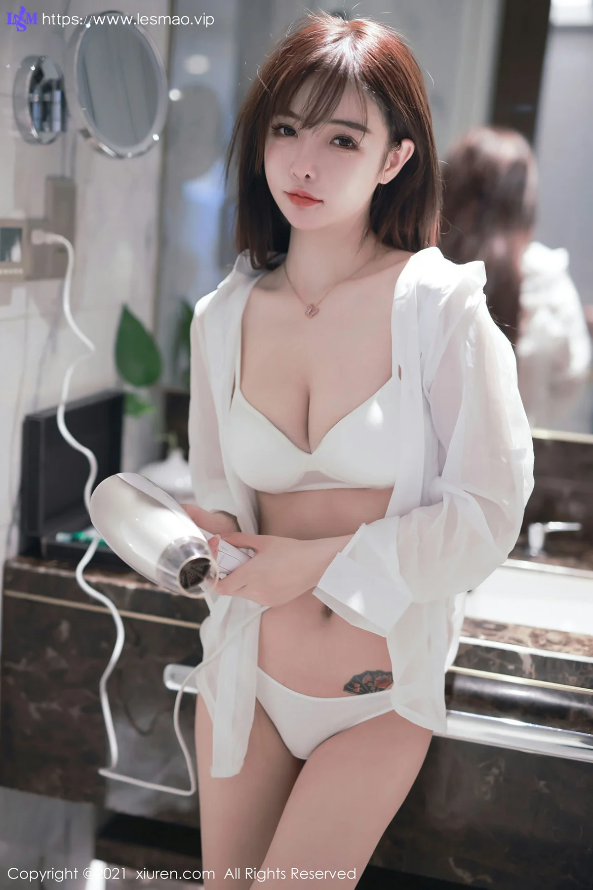 XiuRen 秀人 No.3064  南初妹妹 清秀美女娇柔欲滴 - 24