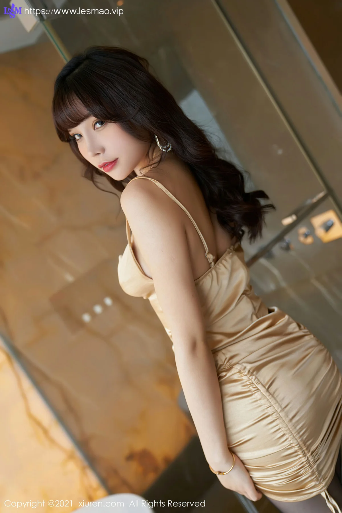 XiuRen 秀人 No.3089  湿身美乳 芝芝 婀娜娇躯 - 44