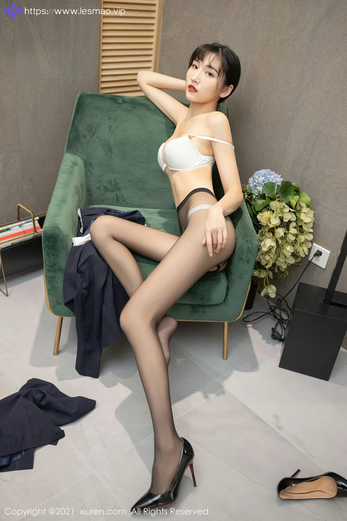 XiuRen 秀人 No.3105  性感制服 陆萱萱 - 64