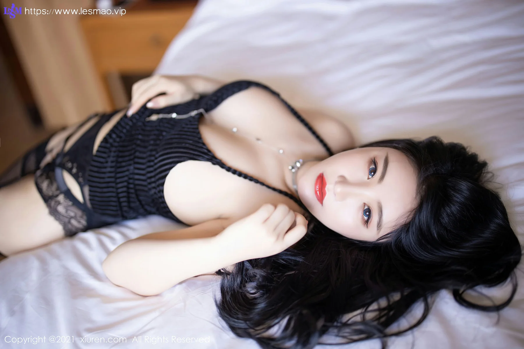 XiuRen 秀人 No.3109  绯月樱 条纹吊裙黑丝网袜 - 46