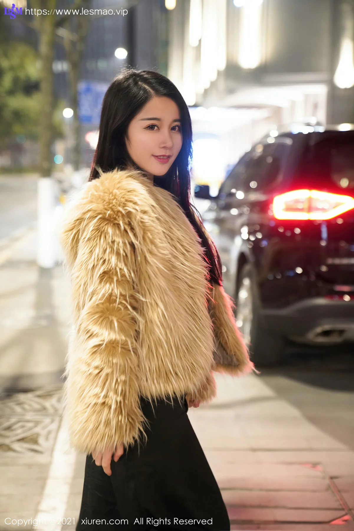 XiuRen 秀人 No.3222   轻薄皮草服饰 美七Mia 性感写真 - 50