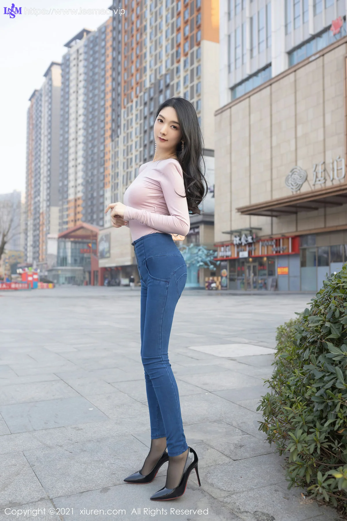XiuRen 秀人 No.3227 尾随的视觉角度  Angela00 性感写真 - 12