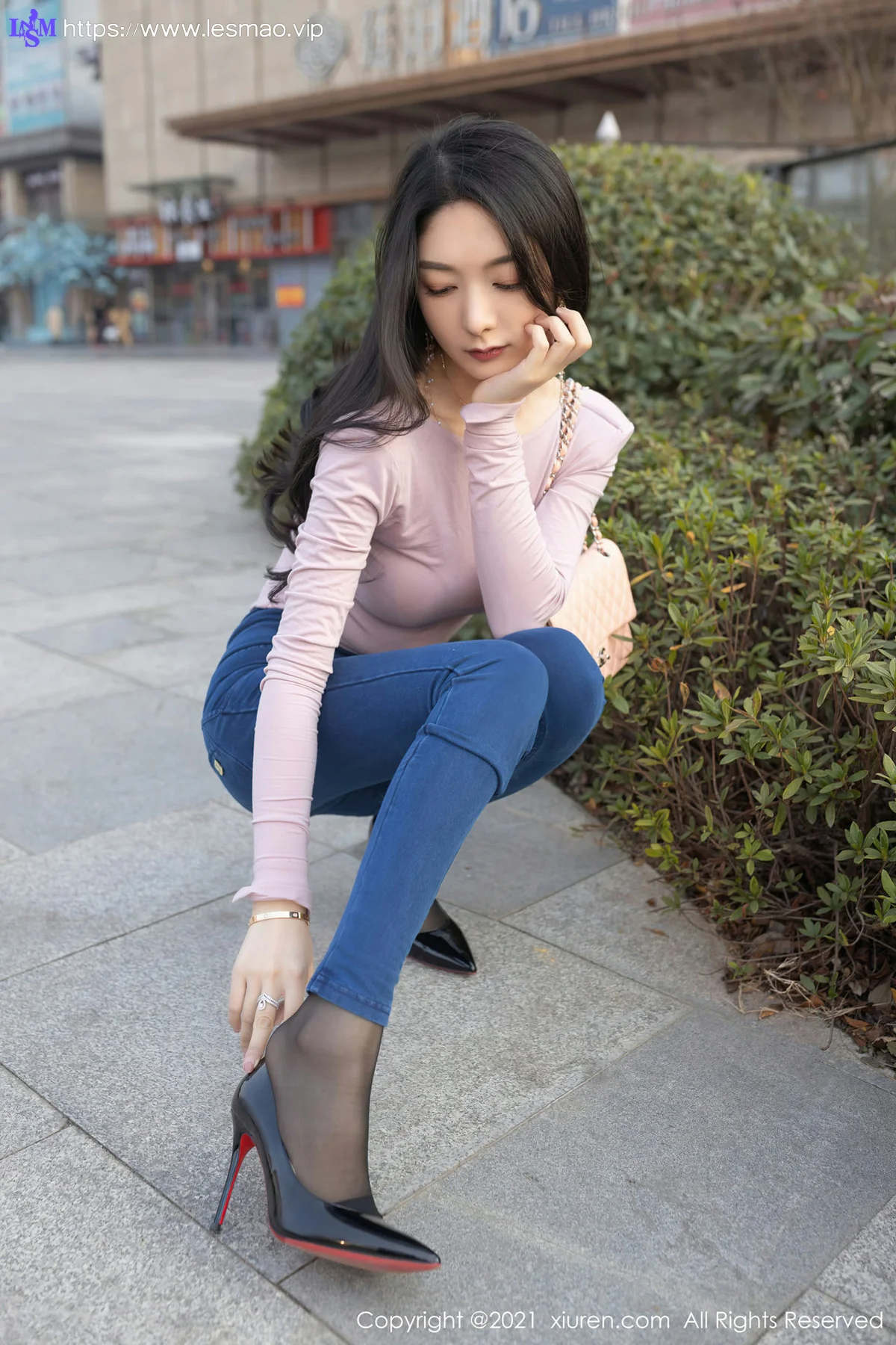 XiuRen 秀人 No.3227 尾随的视觉角度  Angela00 性感写真 - 18