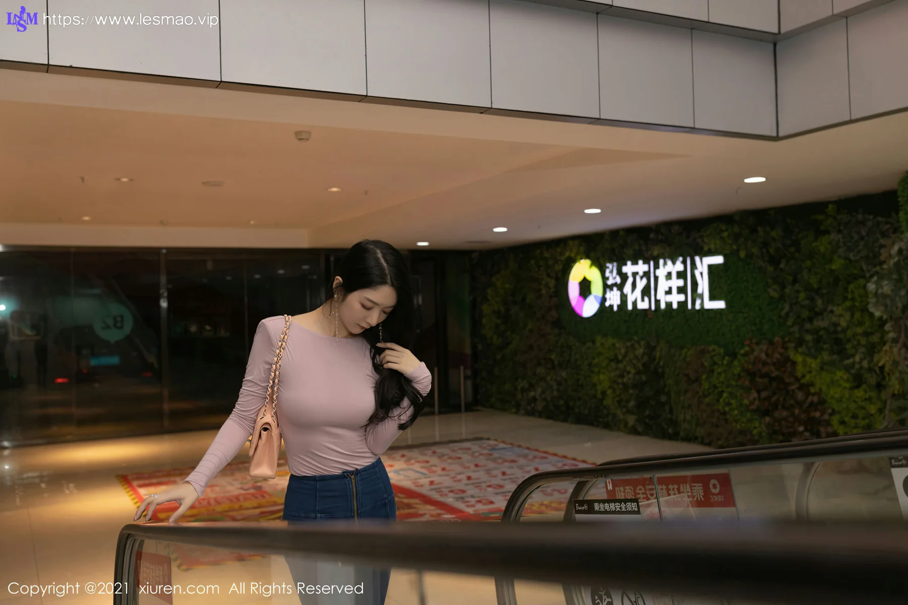 XiuRen 秀人 No.3227 尾随的视觉角度  Angela00 性感写真 - 19