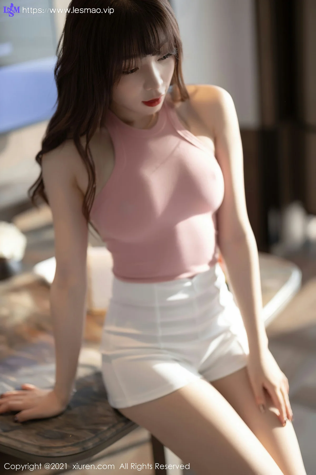 XiuRen 秀人 No.3245 粉色吊带 芝芝Booty 白色超短牛仔裤 - 22