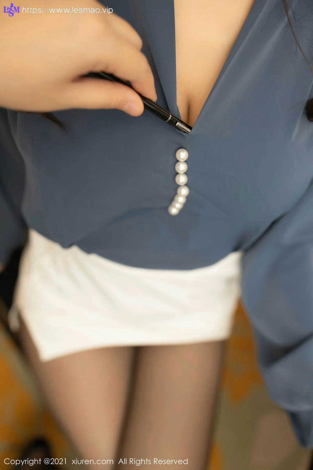 XiuRen 秀人 No.3246  白领还债主题系列 陆萱萱 性感写真 - 26