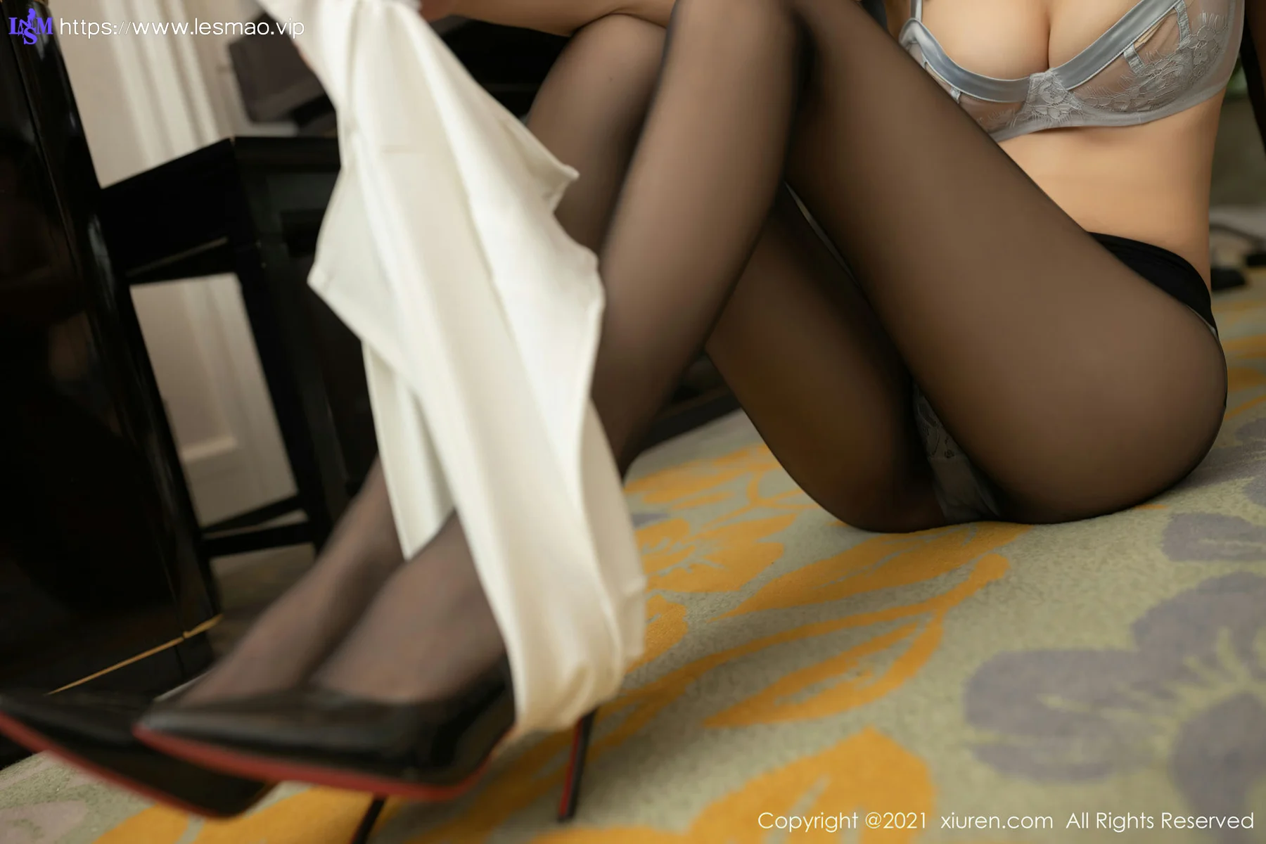 XiuRen 秀人 No.3246  白领还债主题系列 陆萱萱 性感写真 - 63
