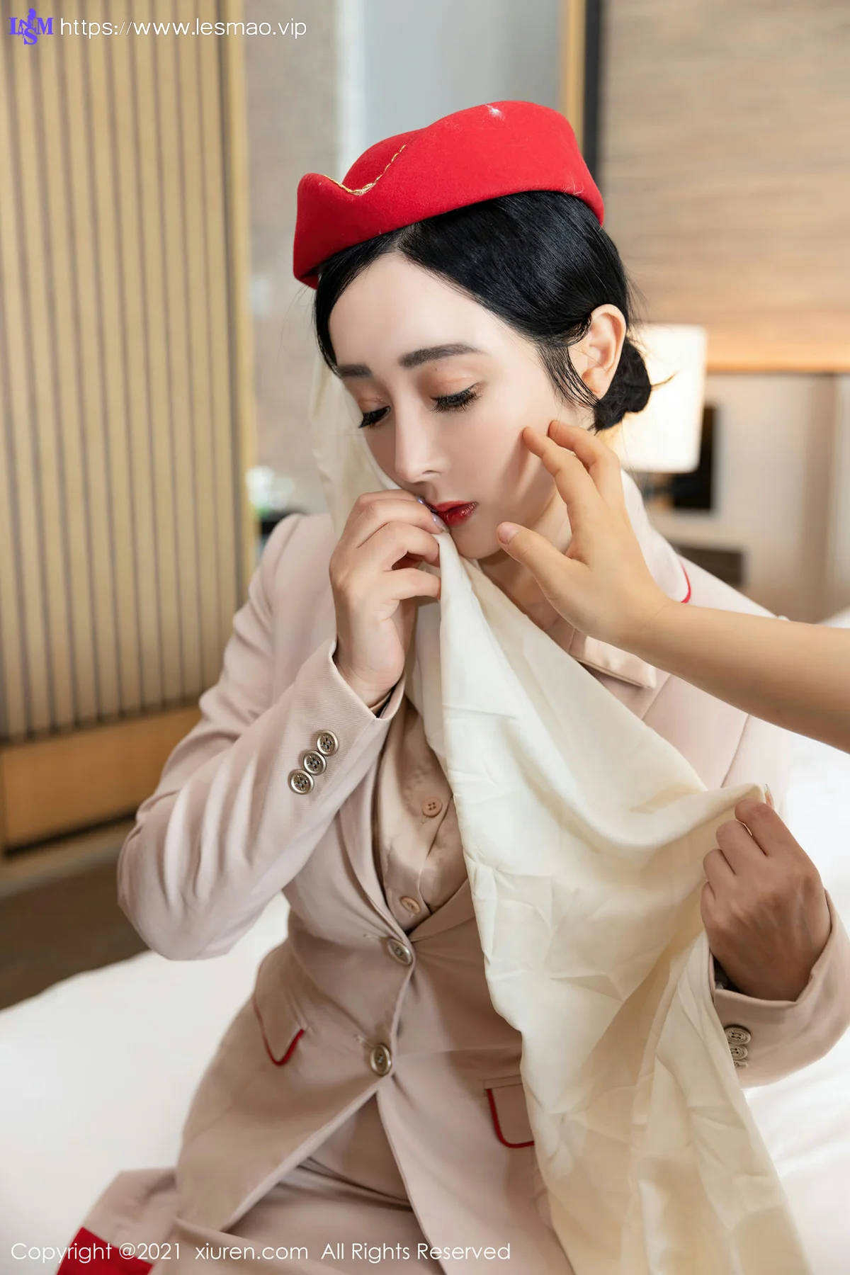 XiuRen 秀人 No.3282  空姐去参加别墅派对 允爾 三亚旅拍 - 14