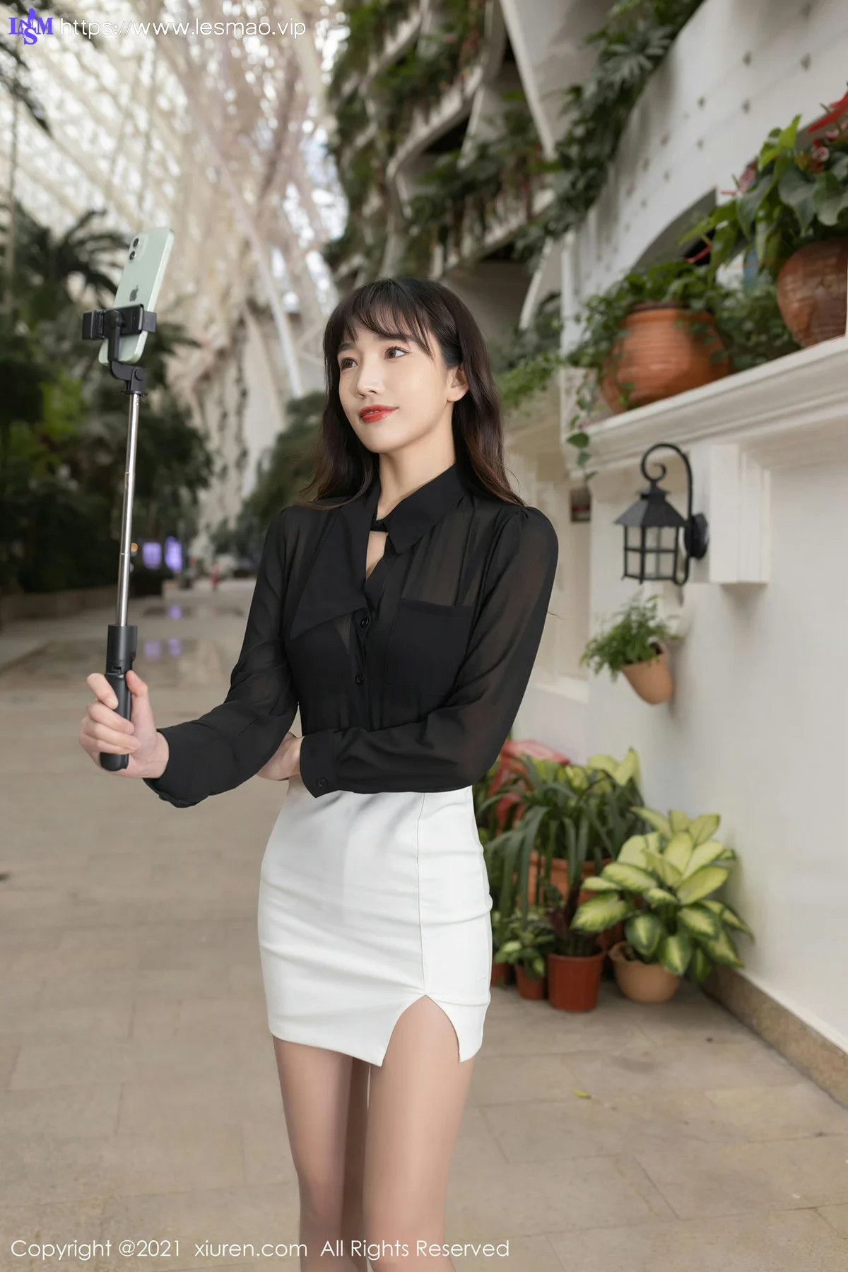 XiuRen 秀人 No.3283   主播另一面 陆萱萱 主题系列成都旅拍 - 2