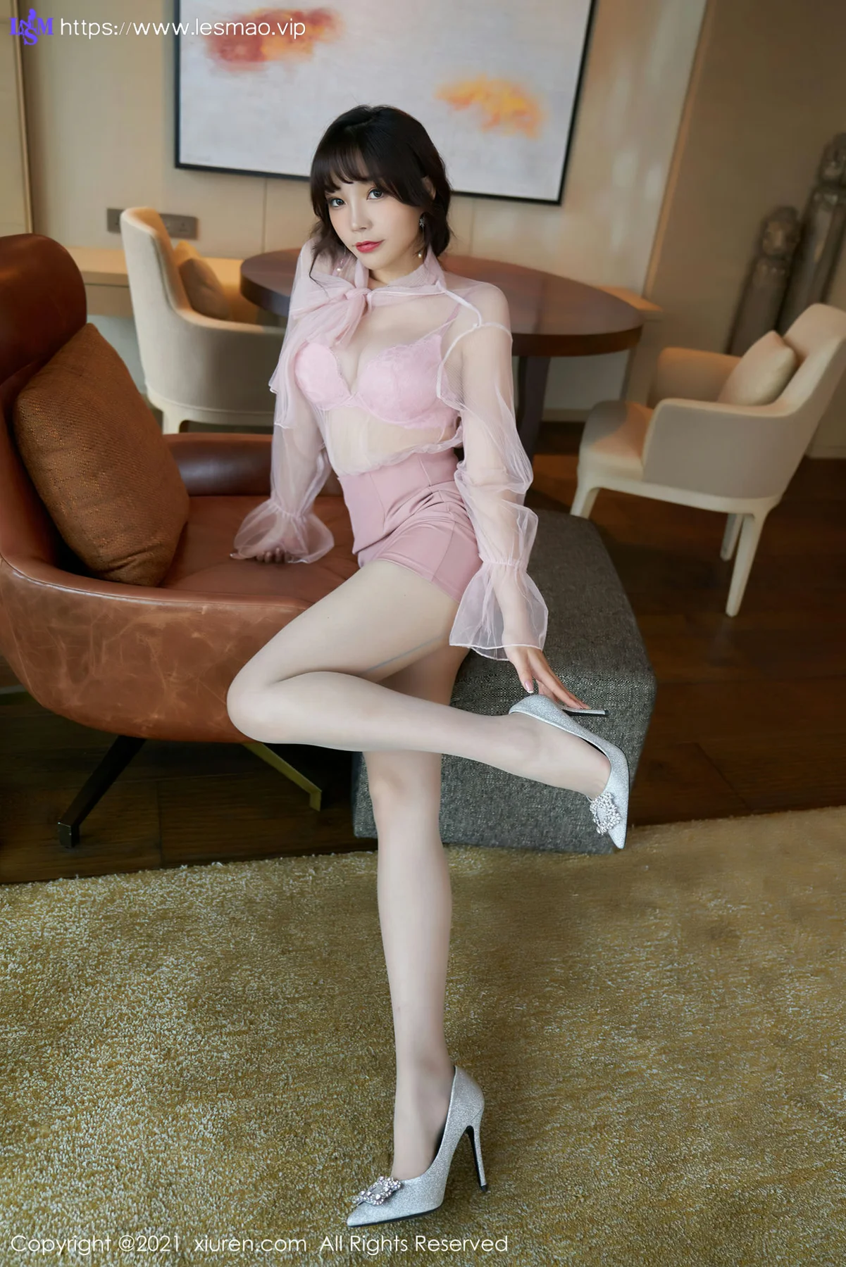 XiuRen 秀人 No.3306  浑圆美臀写真 芝芝Booty 粉色的服饰 - 18