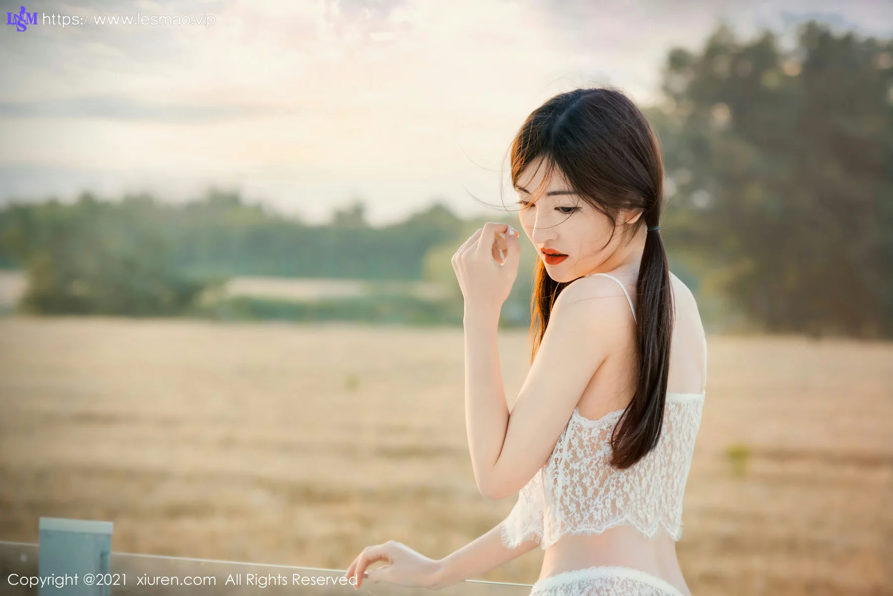 XiuRen 秀人 No.3313  麦田写真 沈梦瑶 - 35