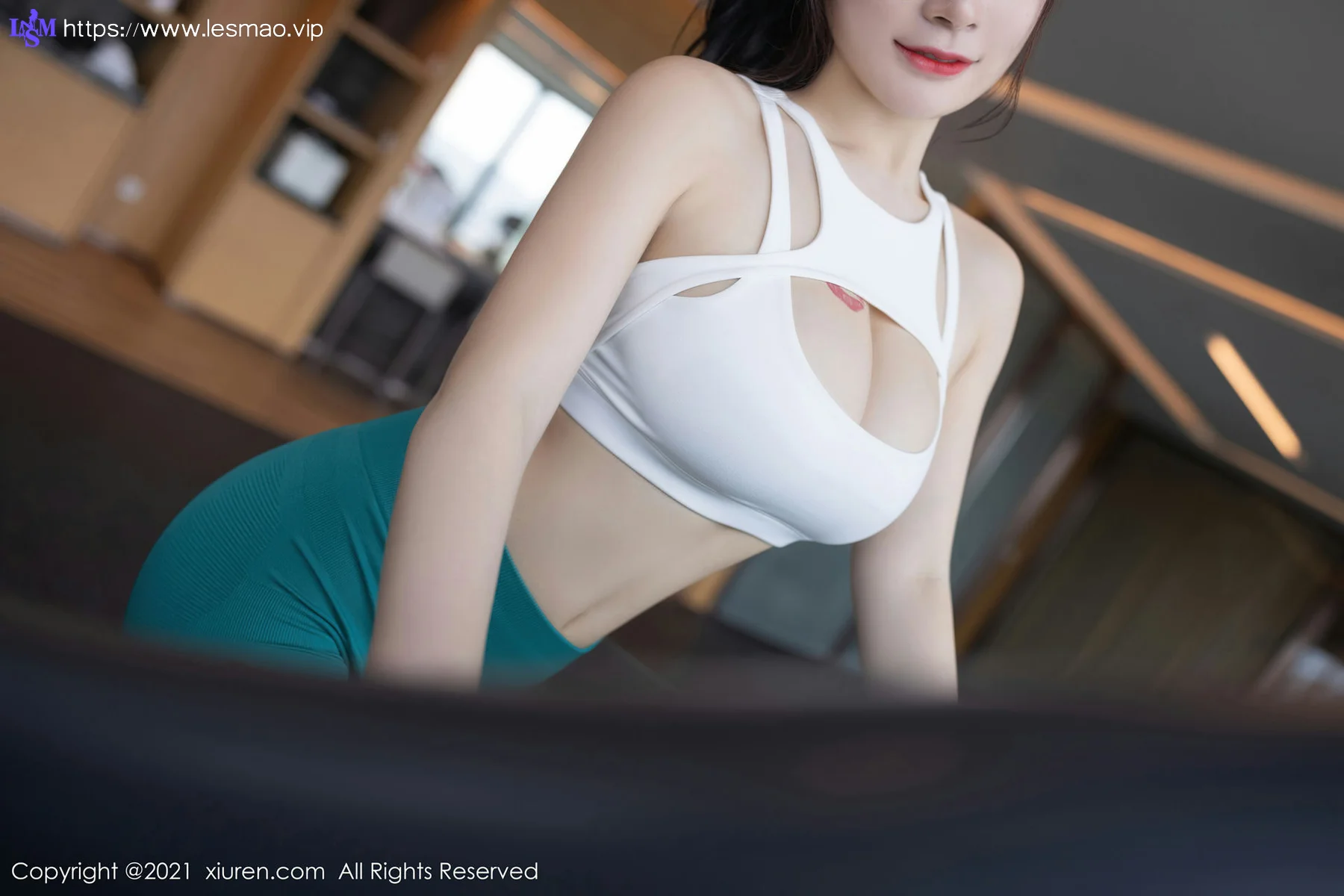 XiuRen 秀人 No.3320  浴室抹油系列 美七Mia 健身澳门旅拍写真 - 21