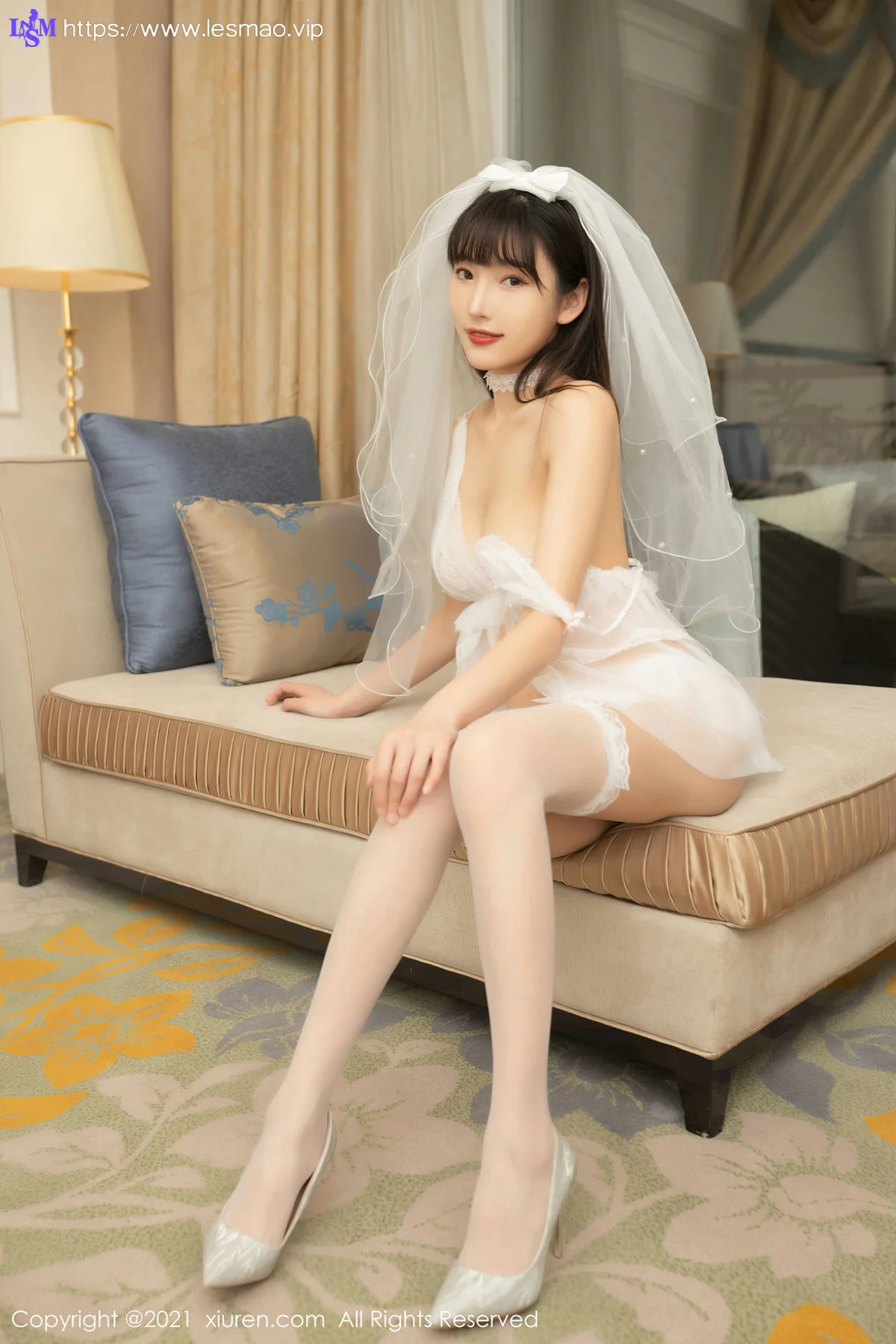 XiuRen 秀人 No.3334  轻盈的细纱曼妙娇躯 陆萱萱 成都旅拍写真 - 18