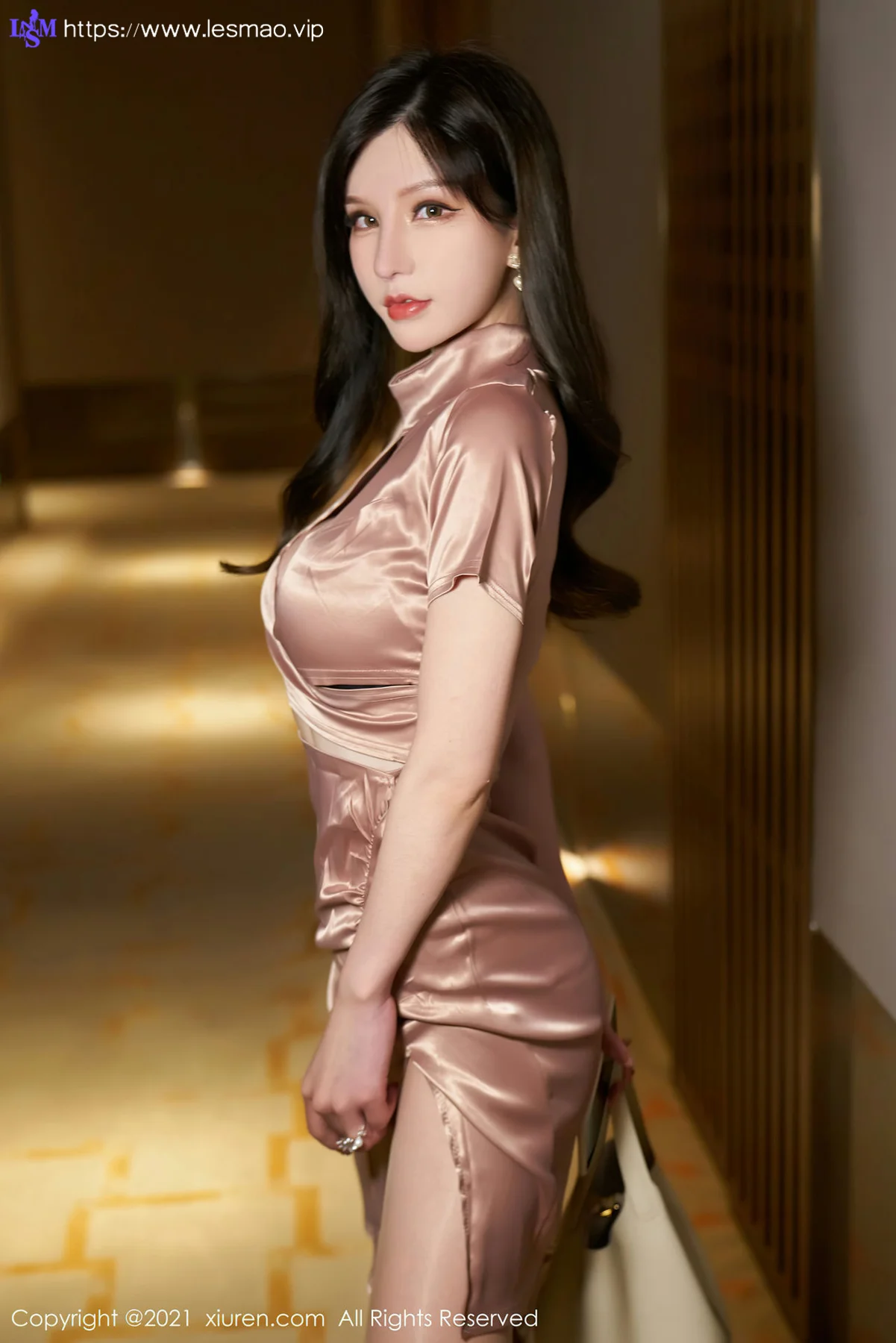 XiuRen 秀人 No.3338  超低胸礼裙 周于希Sandy 性感写真 - 14