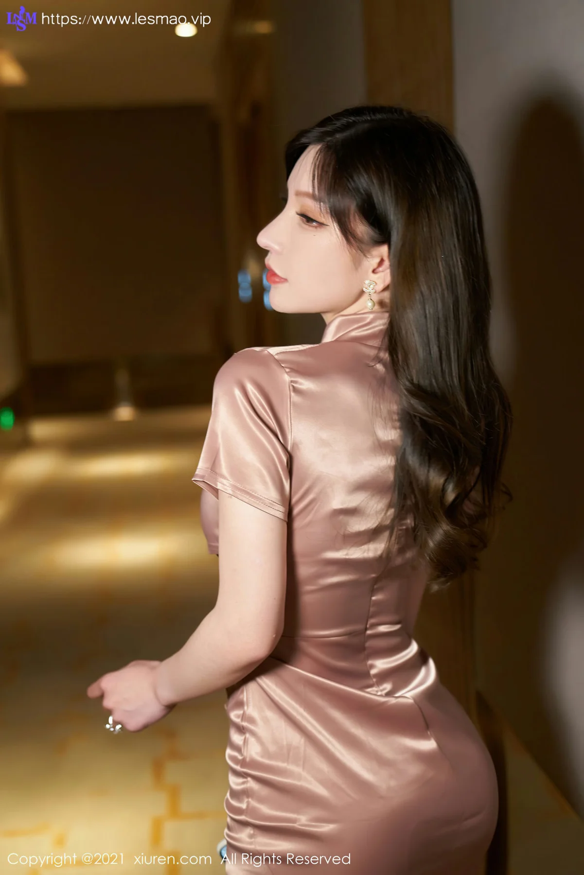 XiuRen 秀人 No.3338  超低胸礼裙 周于希Sandy 性感写真 - 15