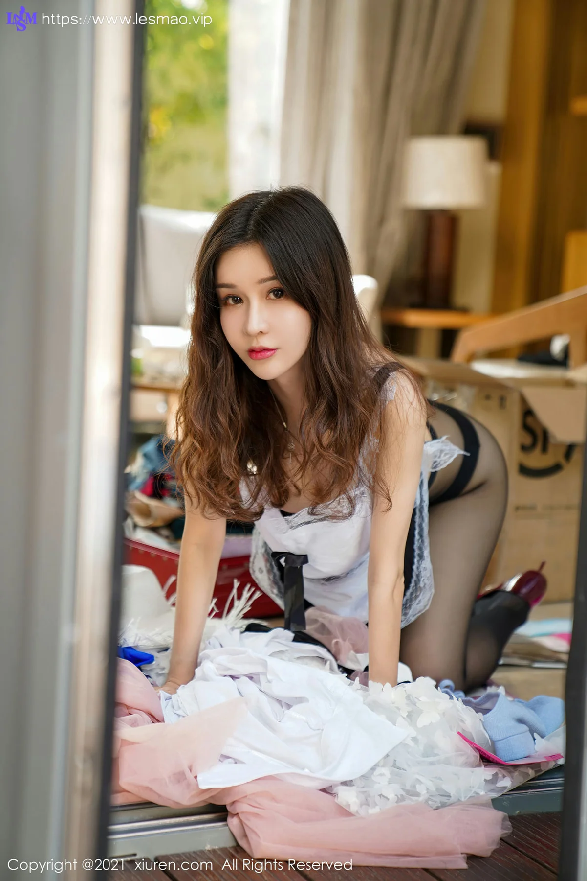 XiuRen 秀人 No.3346  女仆制服剧情系列  张雨萌 江浙沪旅拍写真 - 18