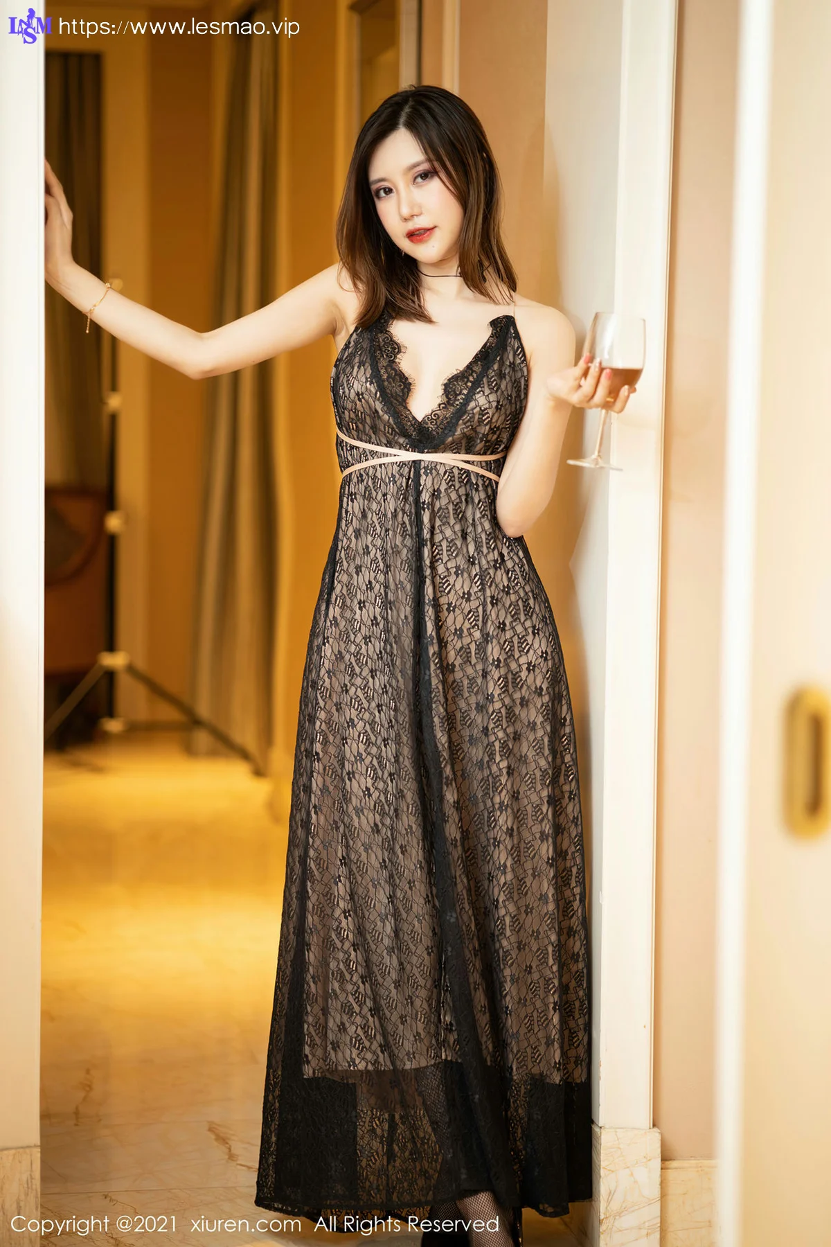 XiuRen 秀人 No.3349  绮里嘉Carina 复出心愿旅拍写真 - 15