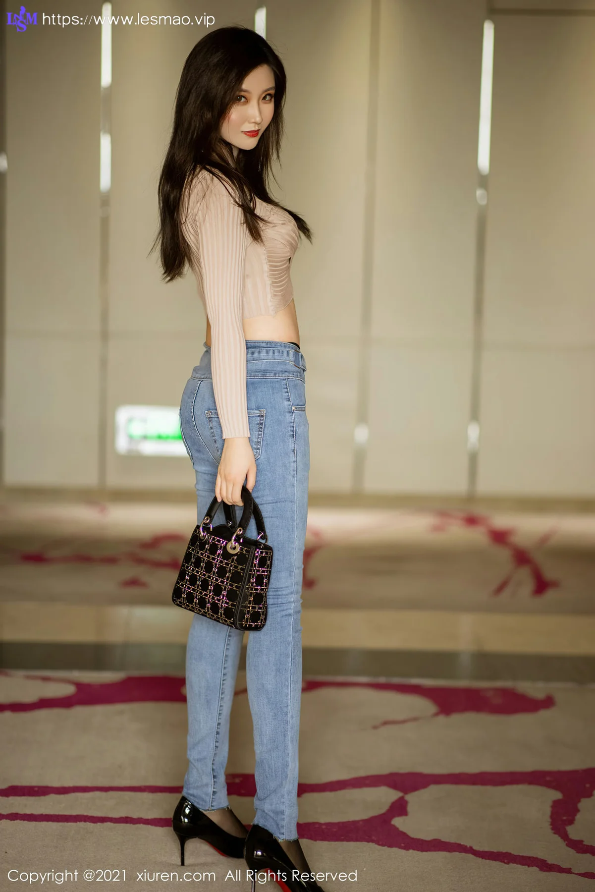 XiuRen 秀人 No.3351 动人的牛仔裤  刘艾琳Allen 性感写真 - 30