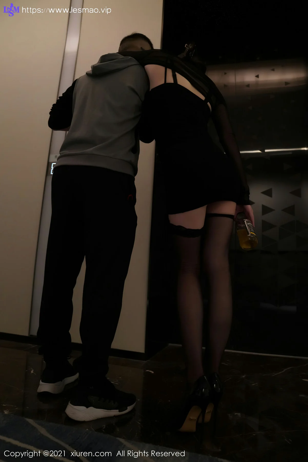 XiuRen 秀人 No.3361  参加闺蜜生日会剧情 周于希 主题写真 - 20