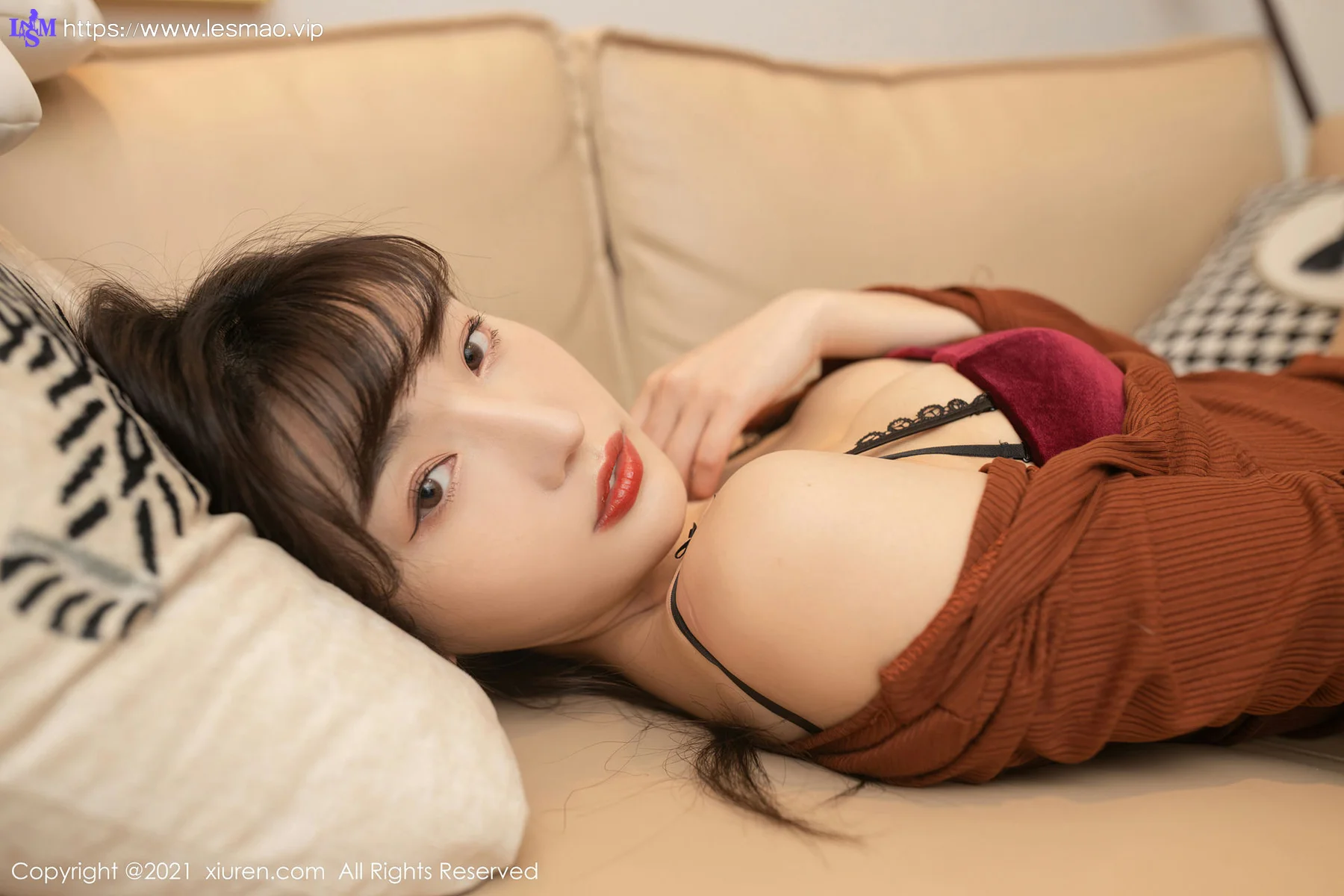 XiuRen 秀人 No.3362  租赁女友见父母 陆萱萱 主题写真 - 36