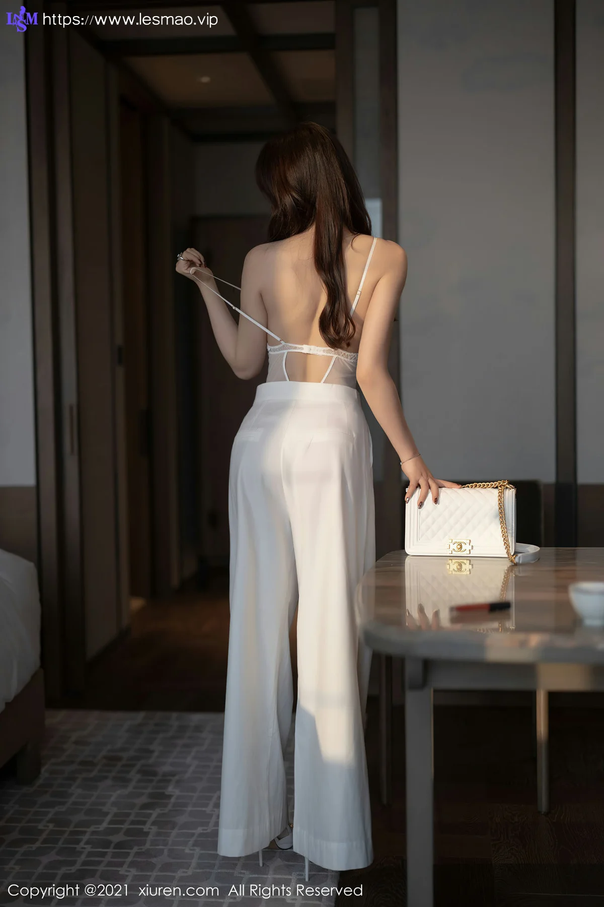 XiuRen 秀人 No.3367  芝芝Booty 精致镂空吊带写真 - 19