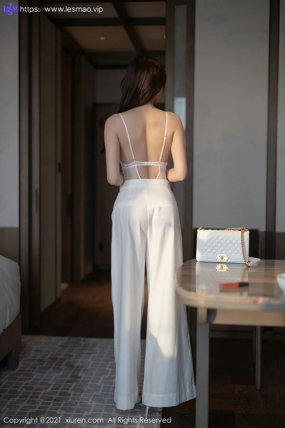 XiuRen 秀人 No.3367  芝芝Booty 精致镂空吊带写真 - 20