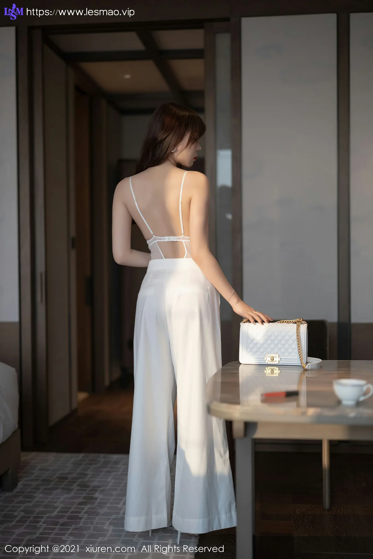 XiuRen 秀人 No.3367  芝芝Booty 精致镂空吊带写真 - 21
