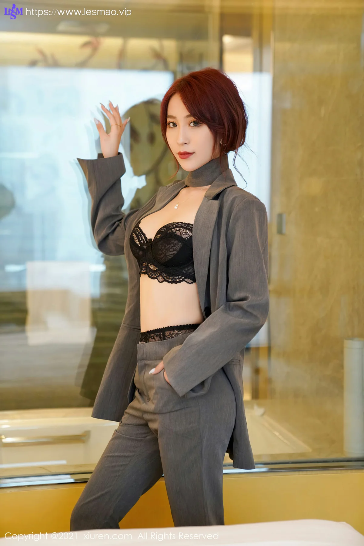 XiuRen 秀人 No.3368  经典职场职业OL 周慕汐baby 制服性感写真 - 16
