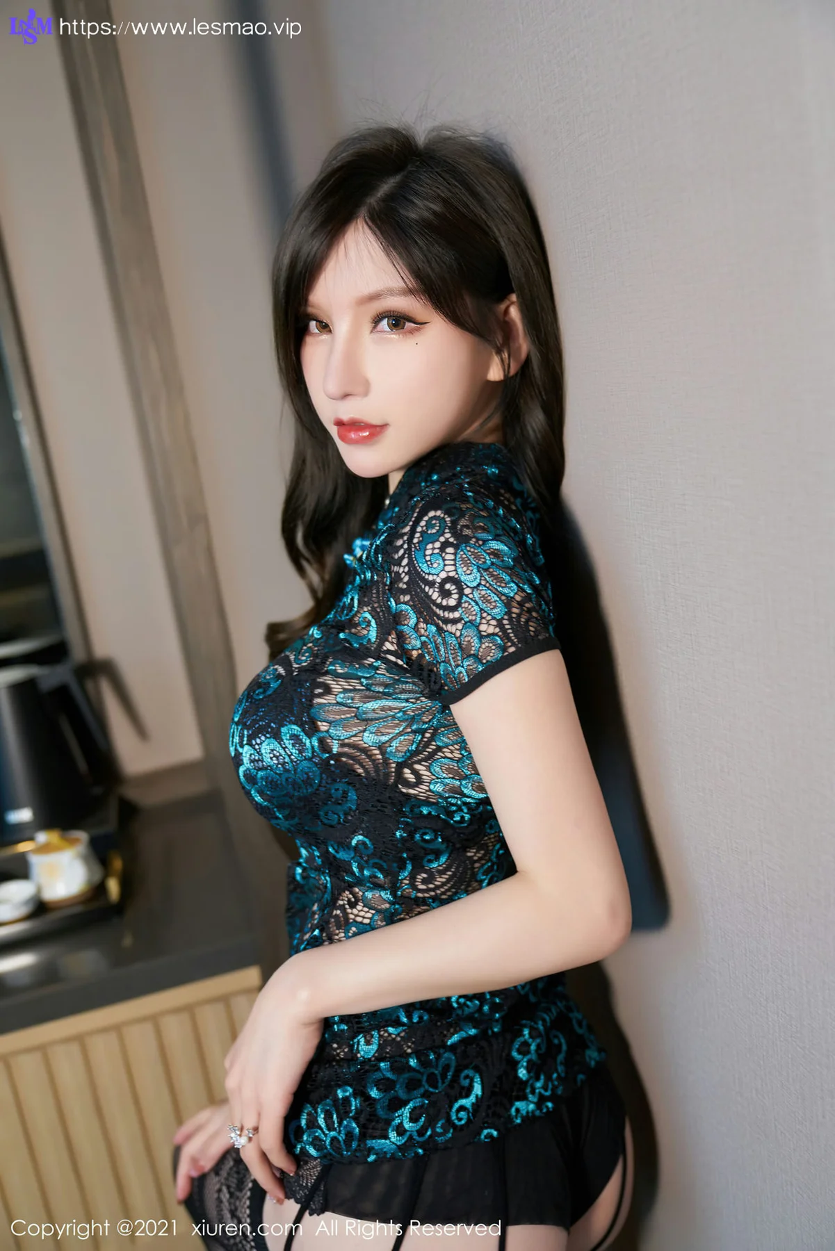 XiuRen 秀人 No.3374  丰腴美胸 周于希Sandy 圆润翘臀写真 - 25
