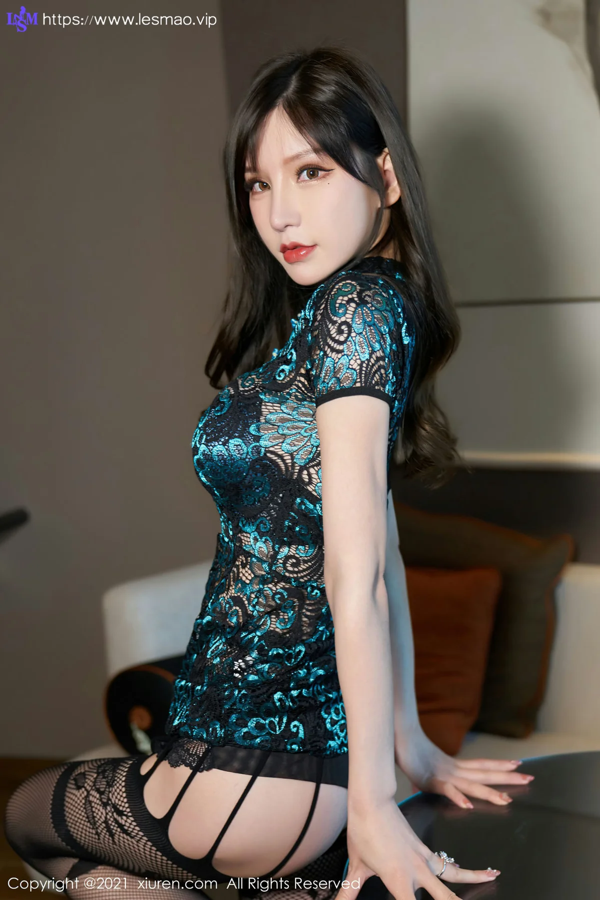 XiuRen 秀人 No.3374  丰腴美胸 周于希Sandy 圆润翘臀写真 - 26