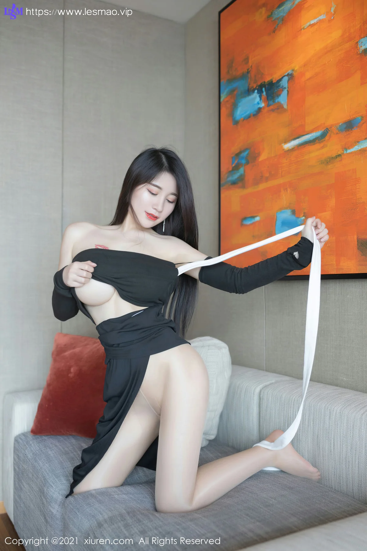 XiuRen 秀人 No.3406  黑丝抹胸礼裙 美七Mia 澳门旅拍写真 - 37