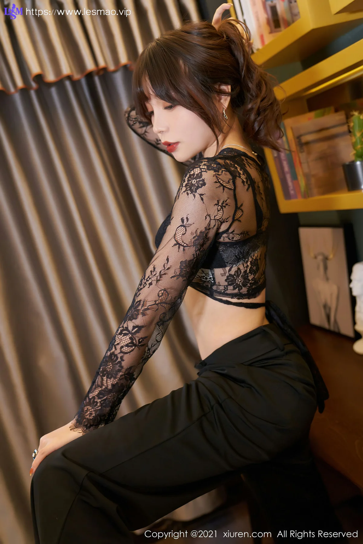 XiuRen 秀人 No.3414  圆润酥胸 芝芝Booty 性感写真 - 12