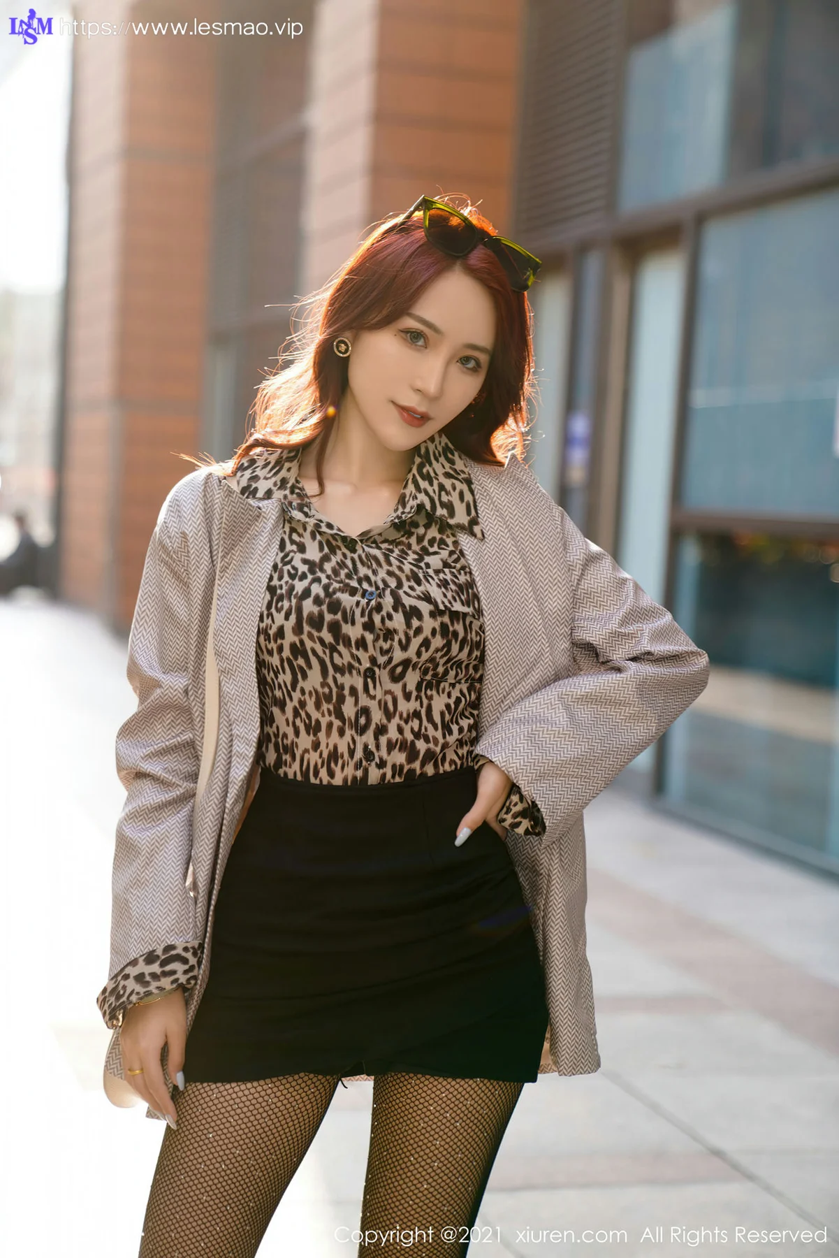 XiuRen 秀人 No.3425  狂野豹纹OL制服 周慕汐baby 性感写真 - 12