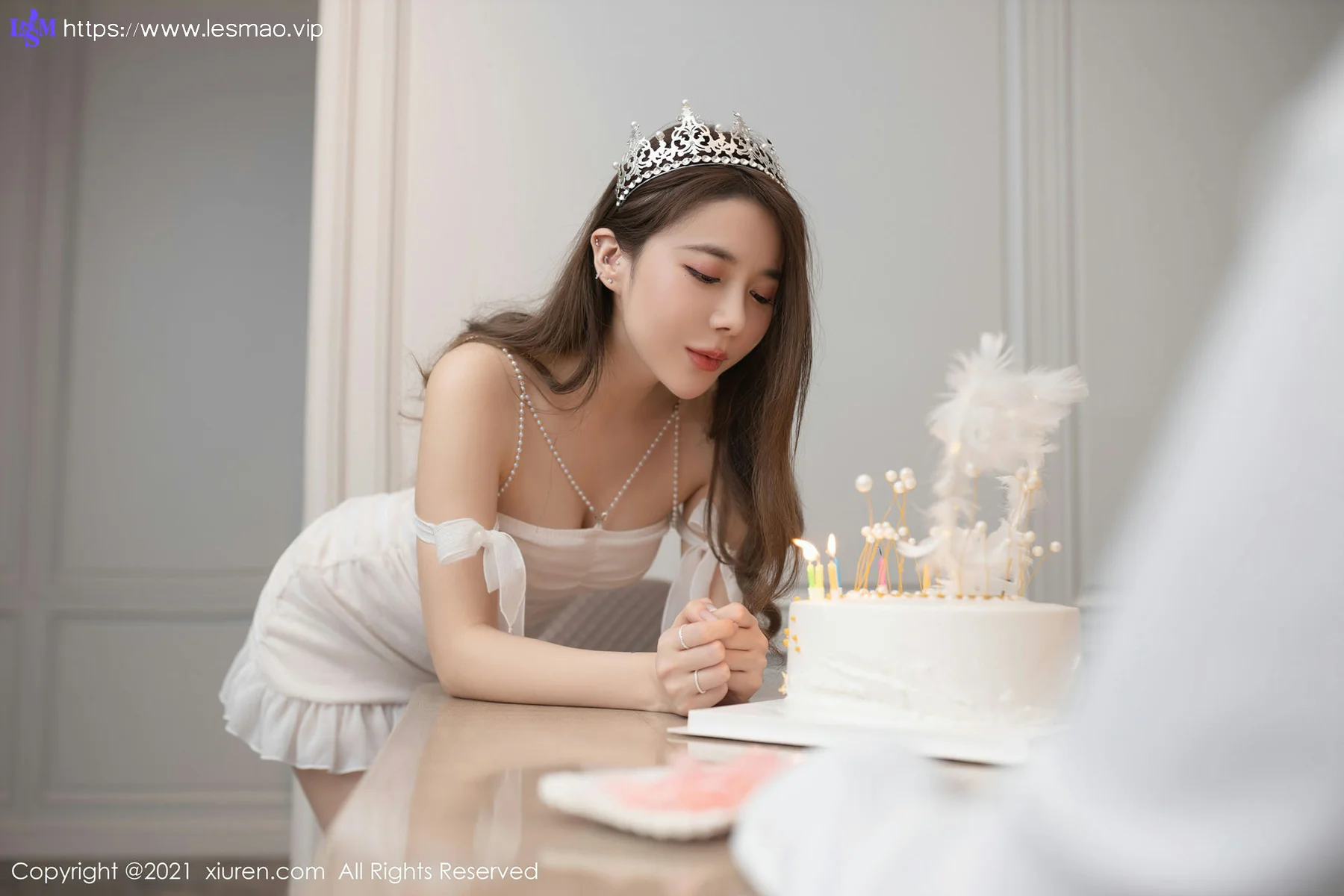 XiuRen 秀人 No.3447  生日剧情主题 鱼子酱Fish 成都旅拍写真 - 17