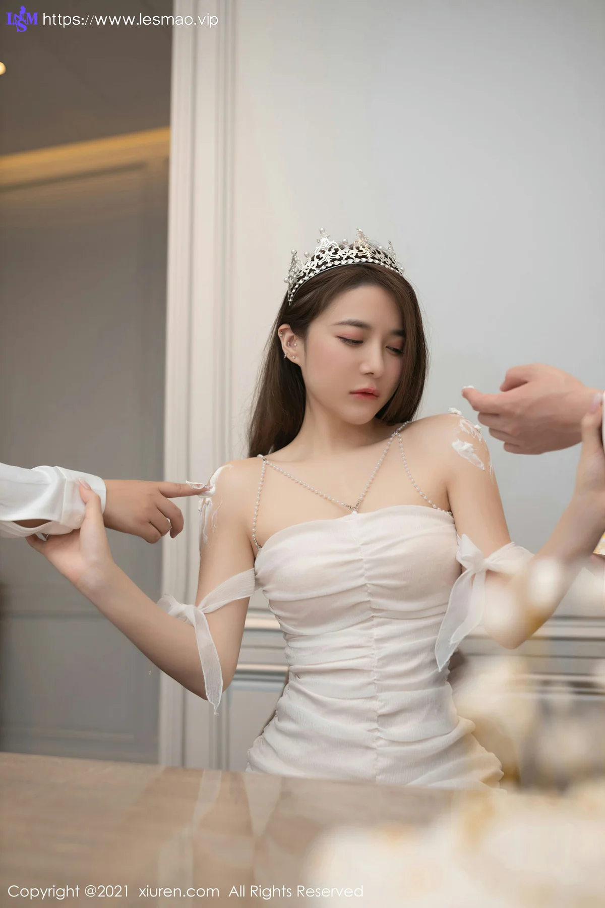 XiuRen 秀人 No.3447  生日剧情主题 鱼子酱Fish 成都旅拍写真 - 24