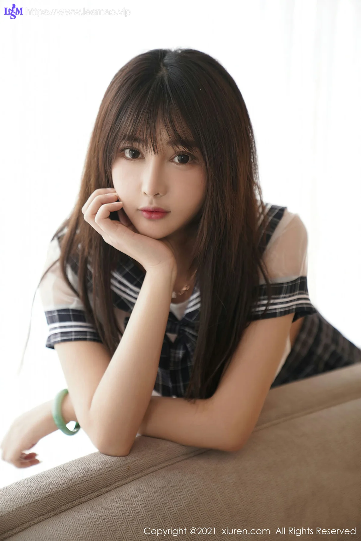 XiuRen 秀人 No.3469  经典的JK制服主题 萌奈子 性感写真 - 11