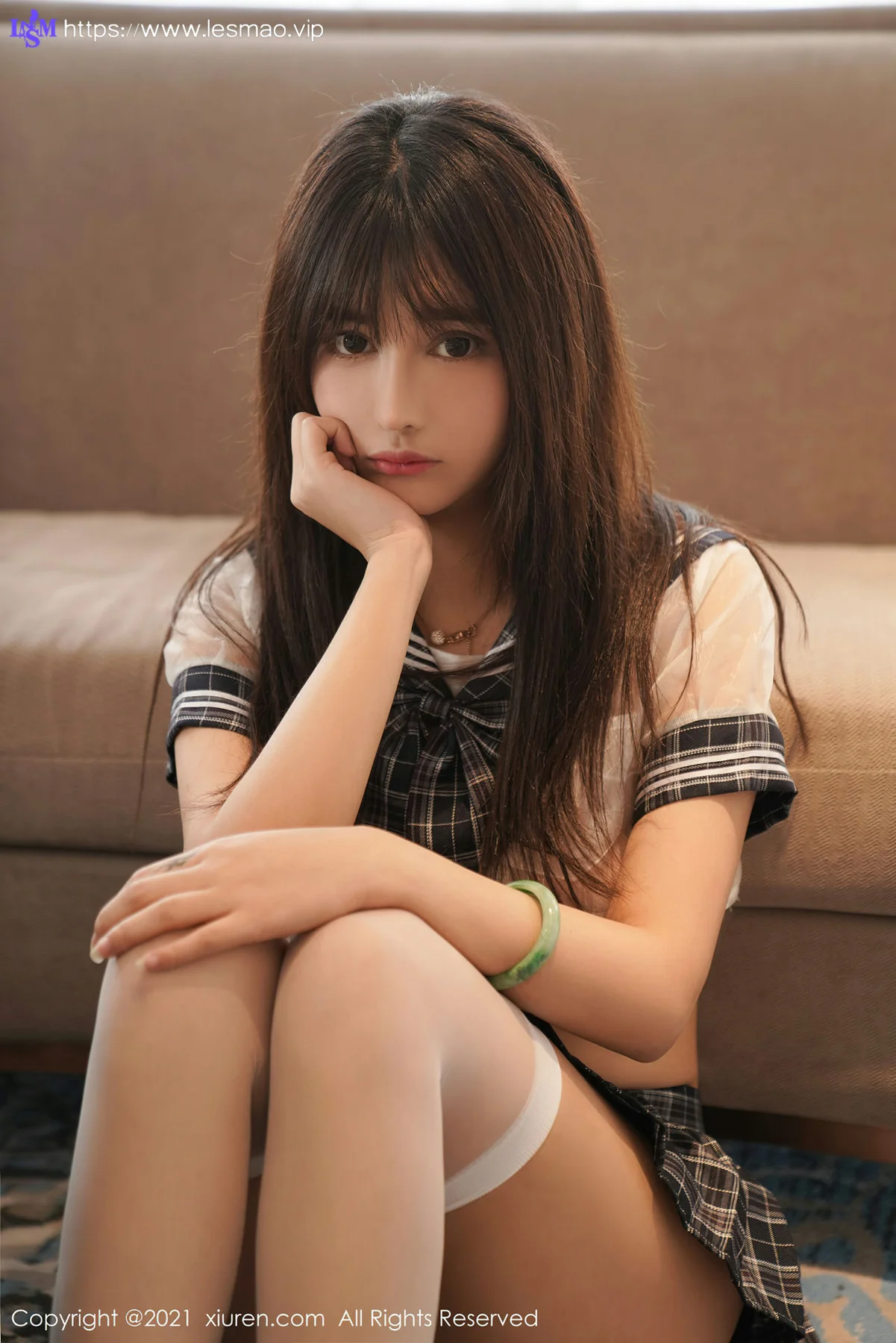 XiuRen 秀人 No.3469  经典的JK制服主题 萌奈子 性感写真 - 19