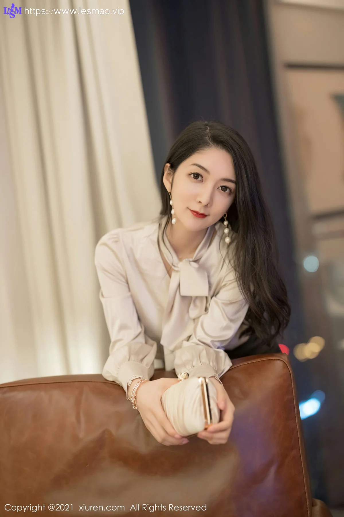 XiuRen 秀人 No.3488  都市眼镜OL Angela00 性感写真 - 18