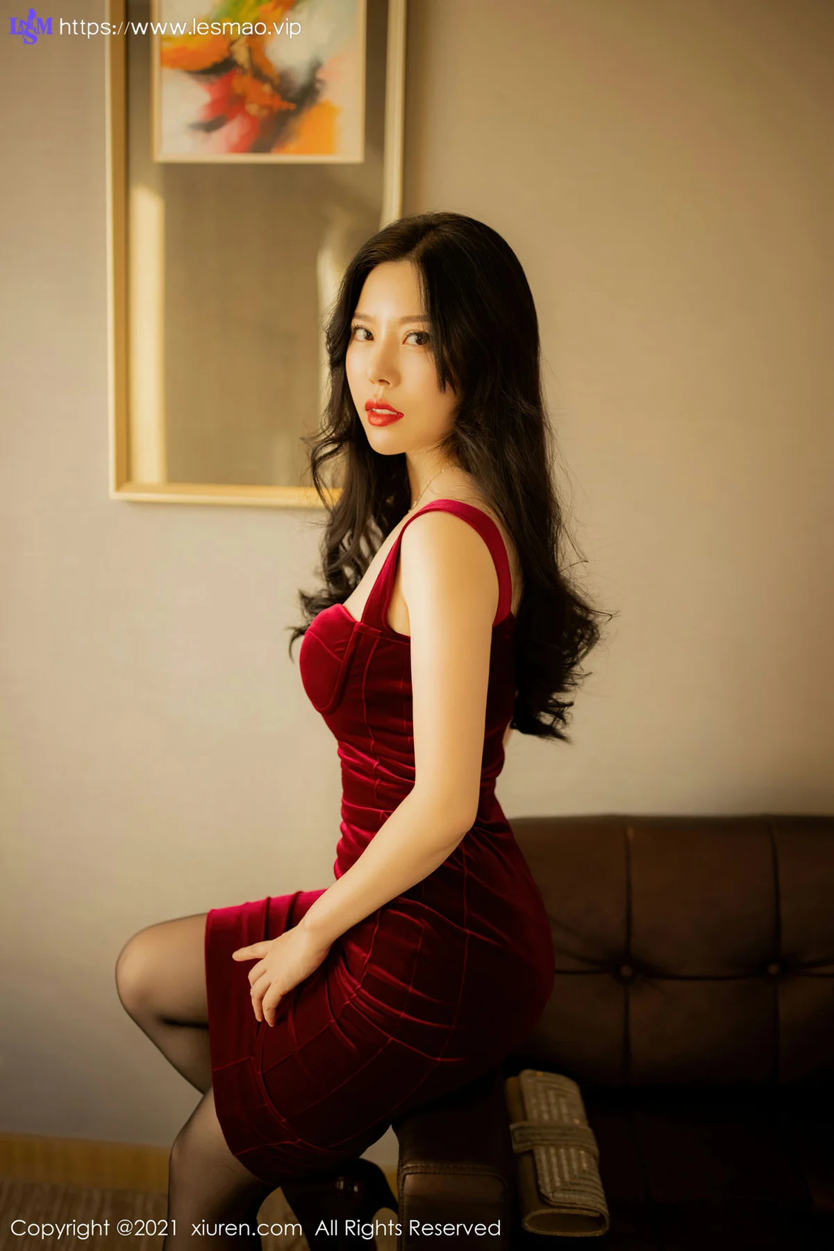 XiuRen 秀人 No.3515  典雅红色吊裙与魅惑黑丝 白茹雪Abby 性感写真 - 12