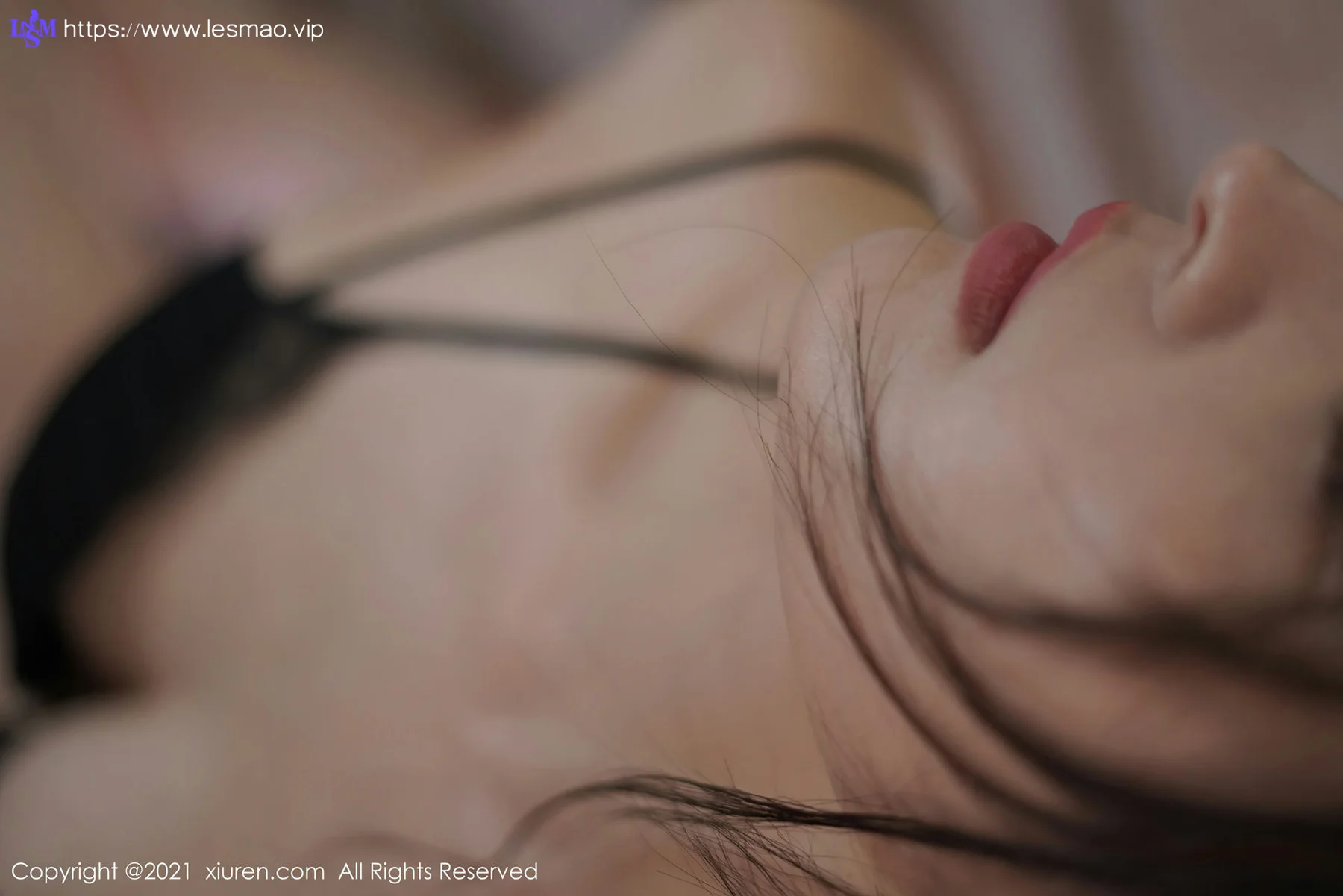 XiuRen 秀人 No.3516  紧身服饰与高难度动作 璀灿 性感写真 - 30