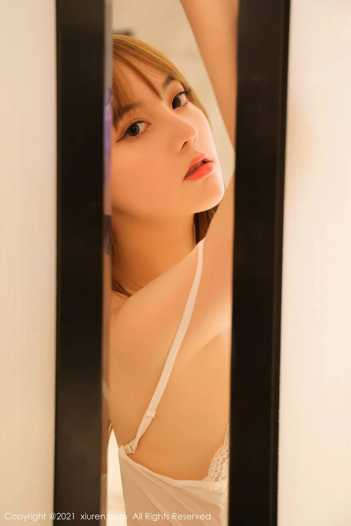 XiuRen 秀人 No.3534 的车拍系列 豆瓣酱 白色吊袜性感写真3 - 38