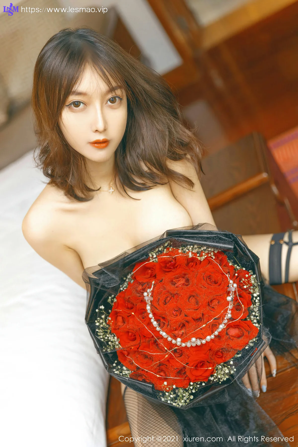 XiuRen 秀人 No.3536  鲜花与美人主题 玥儿玥er 西双版纳旅拍. - 19