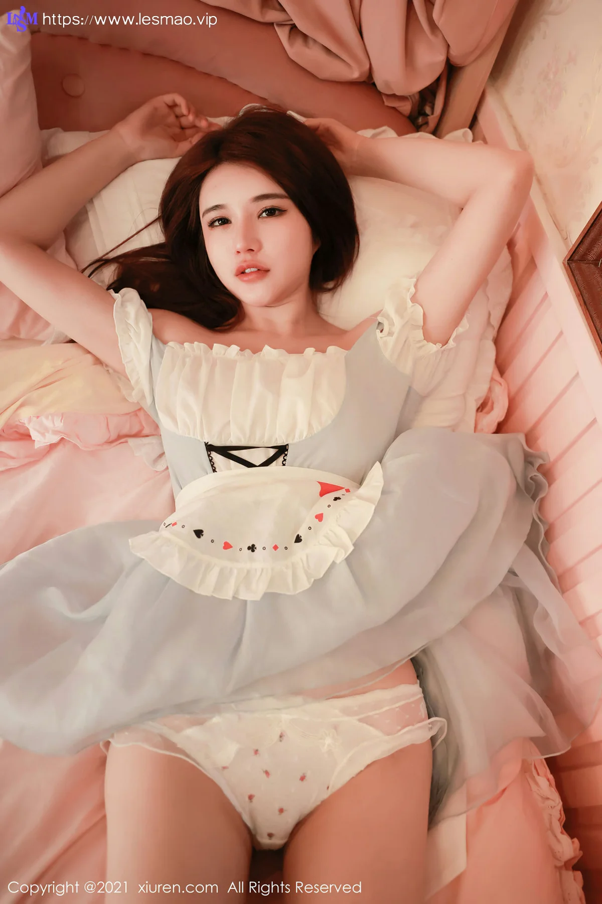 XiuRen 秀人 No.3552 居家女友甜美醉人 小雨baby 新人模特第二套写真3 - 32