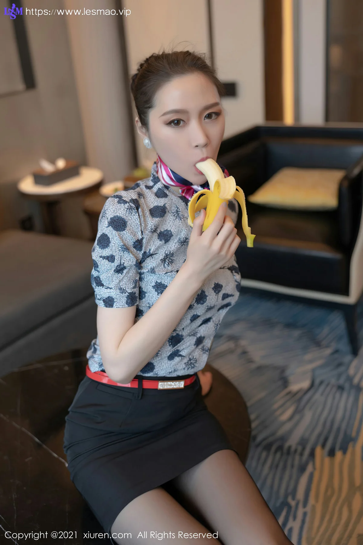 XiuRen 秀人 No.3553 经典空乘制服 梦心月 江浙沪旅拍写真2 - 12