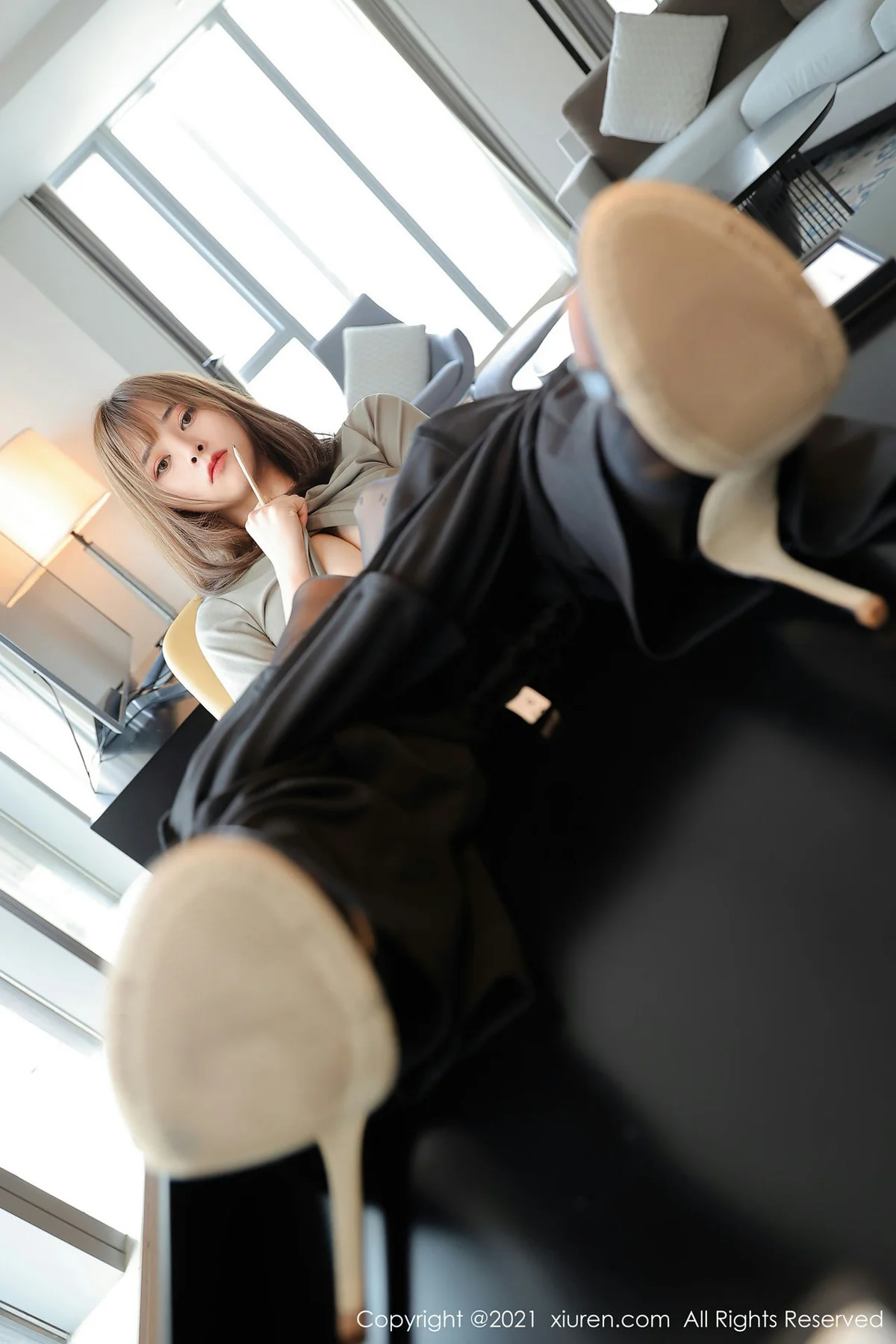 XiuRen 秀人 No.3557 童颜巨乳身材火辣的妹子 奈沐子 性感写真2 - 62