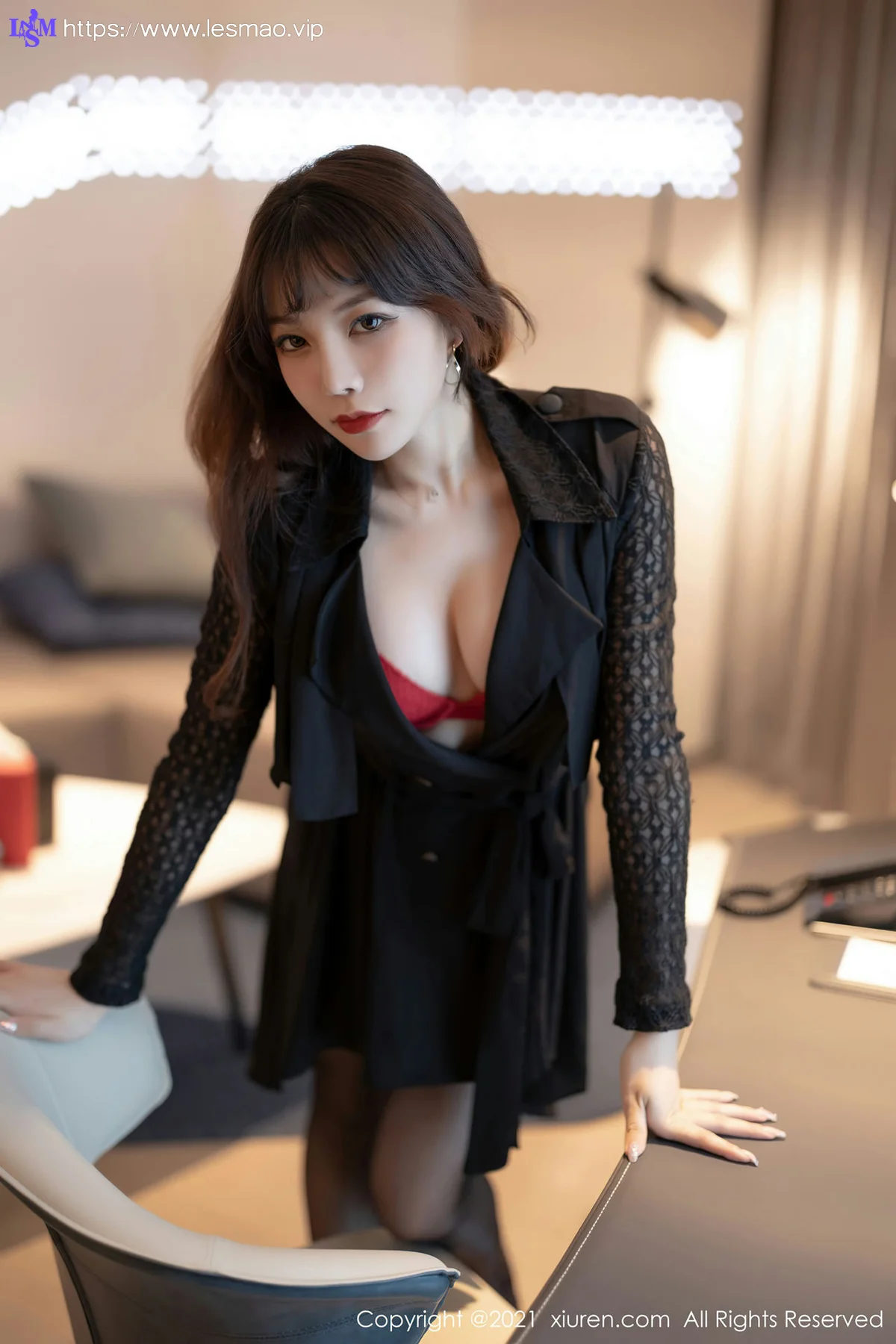 XiuRen 秀人 No.3595 黑丝高跟 芝芝Booty 性感写真33 - 11