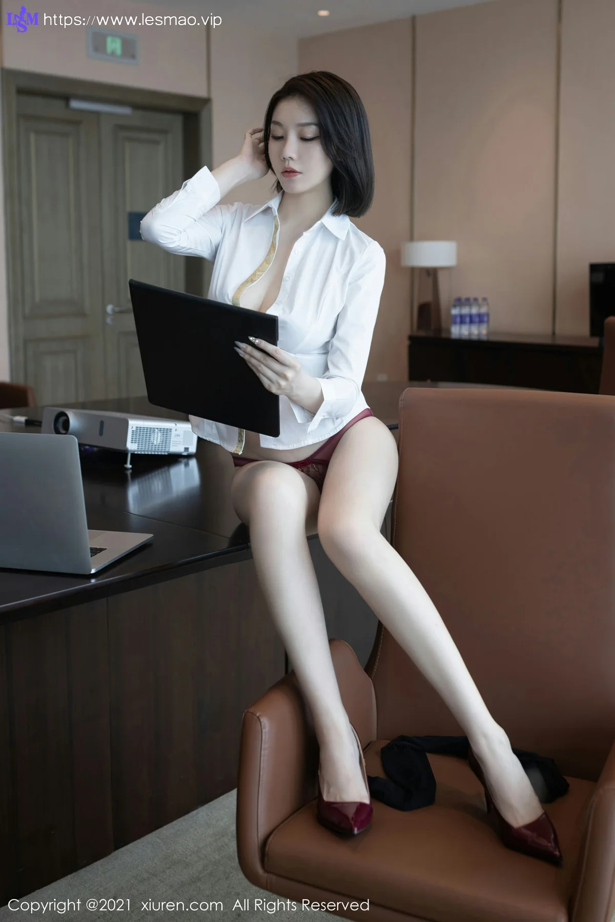 XiuRen 秀人 No.3612 基金经理主题写真 安然Maleah 职业装OL 1 - 70
