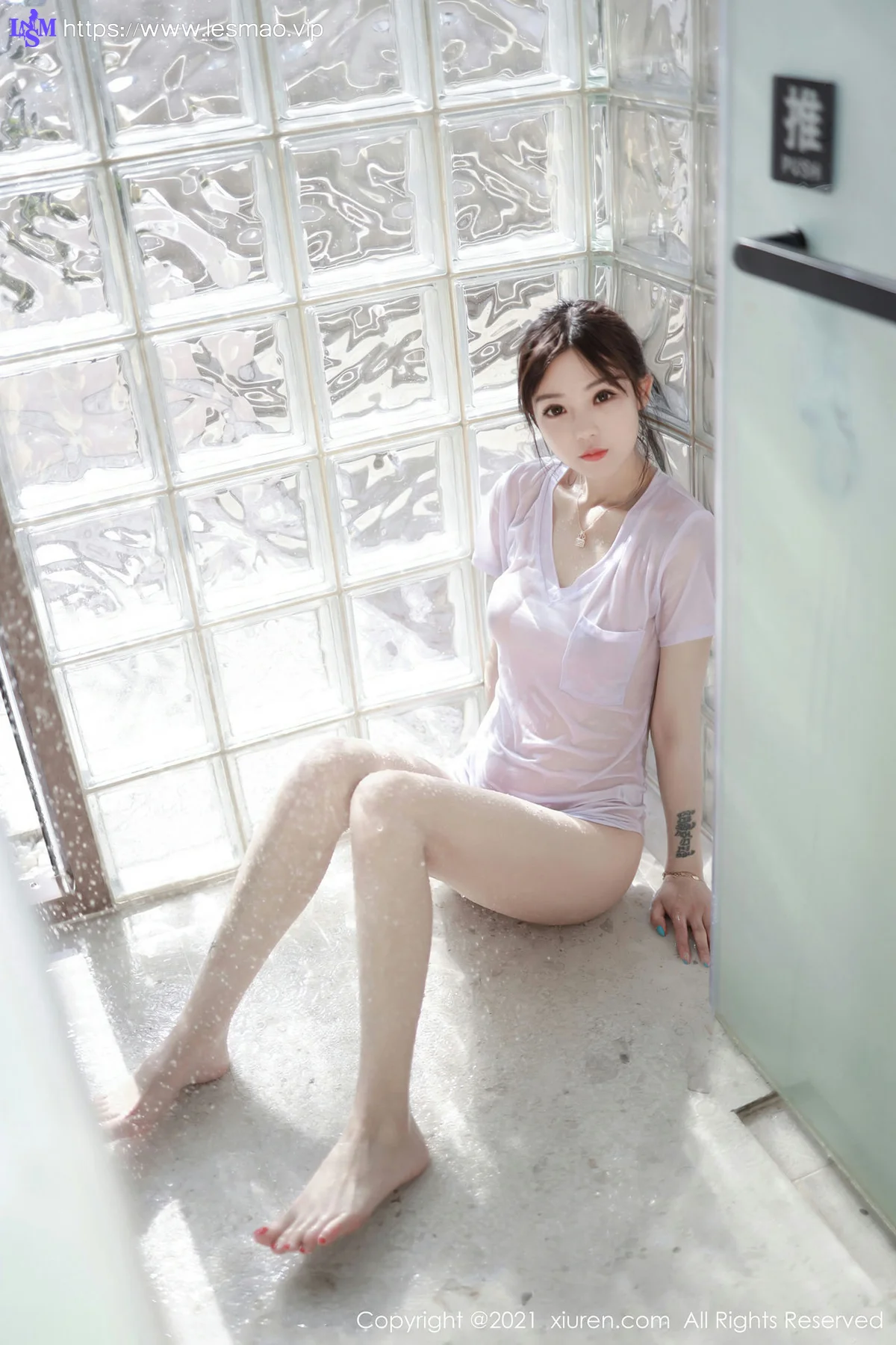 XiuRen 秀人 No.3637 动装与浴室系列 佘贝拉bella 西双版纳旅拍3 - 31