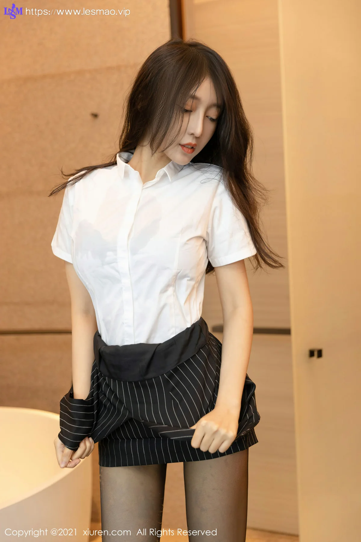 XiuRen 秀人 No.3679 酒店修理工剧情主题 玥儿玥er 厦门旅拍3 - 33
