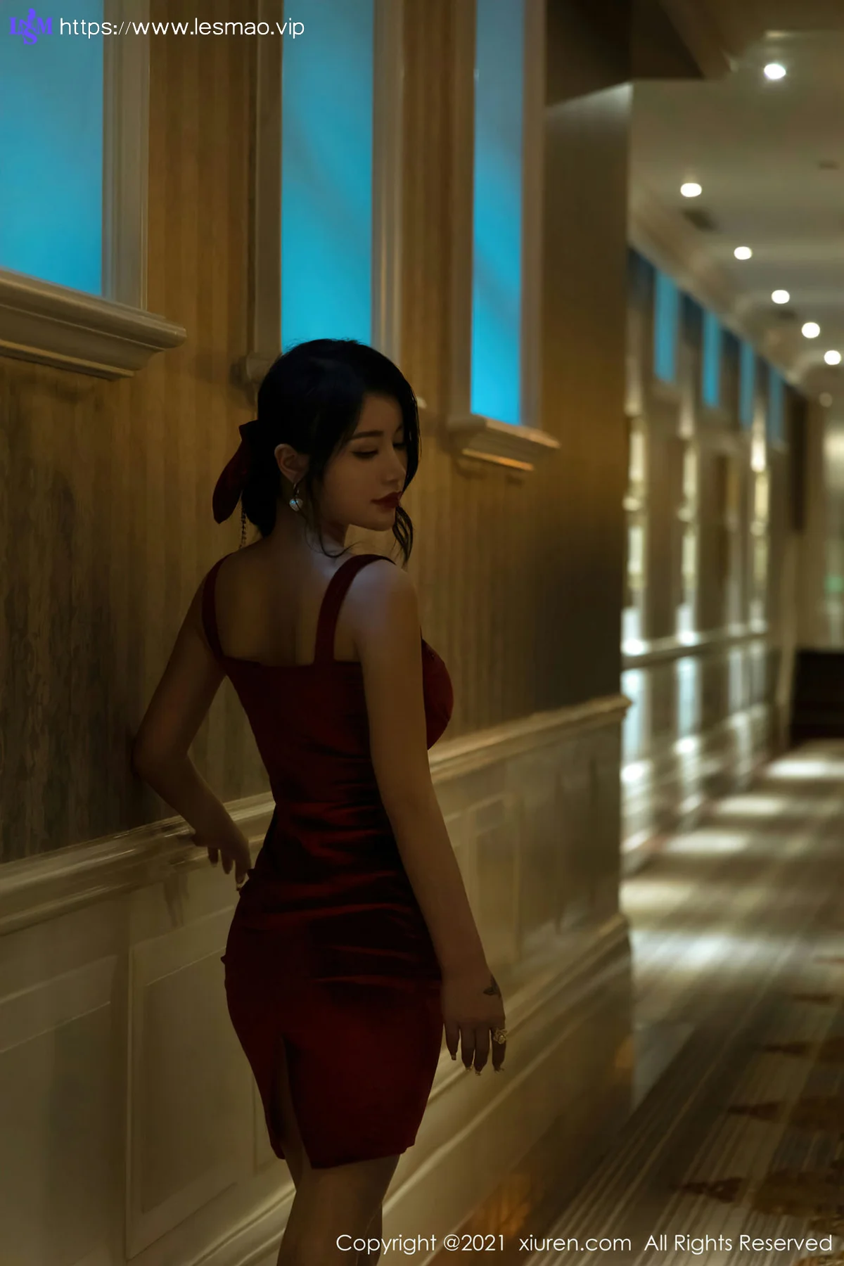 XiuRen 秀人 No.3681 红色紧身衣主题 美七Mia 性感写真33 - 14